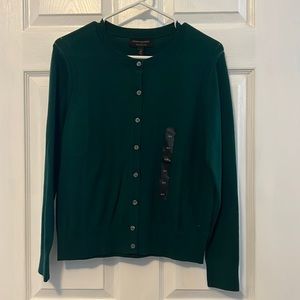 Banana Republic Cardigan. Dark green. Size Petite Medium.